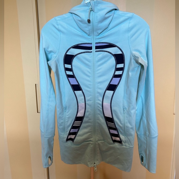 TEAL LULULEMON ZIP UP. SIZE 2. EUC - Picture 1 of 4